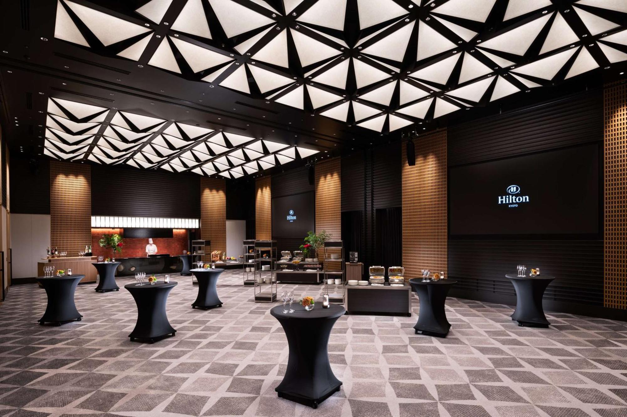 Hilton Kyoto Hotel Buitenkant foto