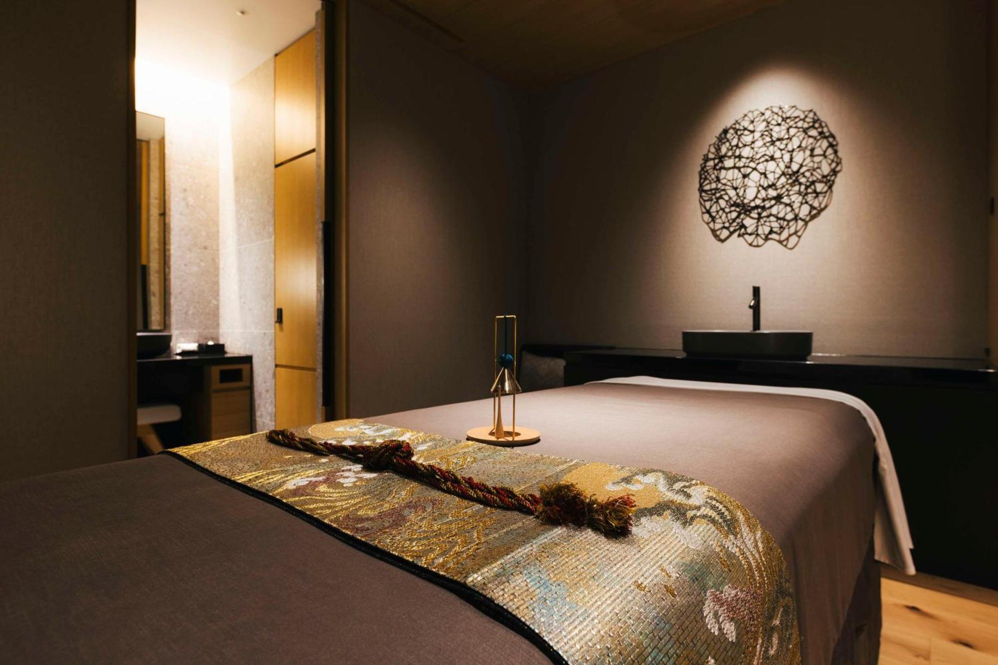 Hilton Kyoto Hotel Buitenkant foto